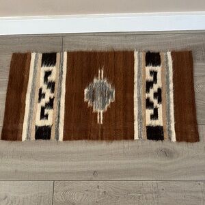 Vintage Southwestern wool Woven Accent Rug Carpet Multicolor 17 x 34”